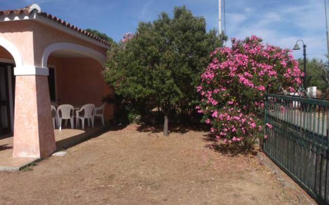 San Teodoro L'Alzoni Apartments