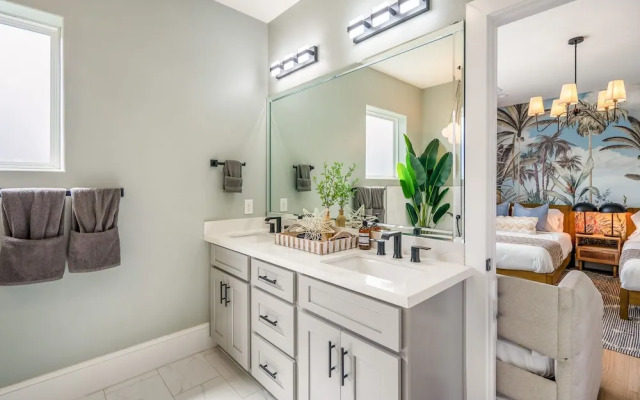 The Green Haus Luxxe Cabana Rooftop Retreat