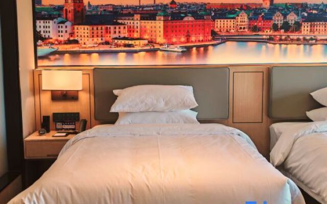 Vienna International Hotel (Bazhou Yuhua East Road Yichen Building)