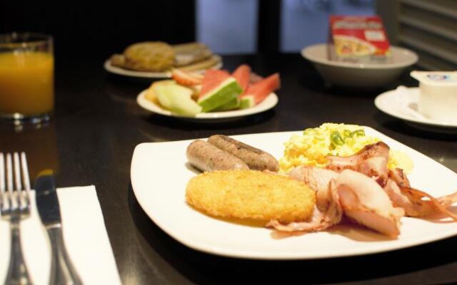Mt Ommaney Hotel Apartments
