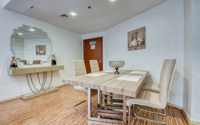 Burj Al Nojoum by R&H