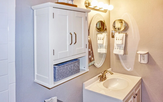 Sunset Beach Treasure Island Getaway (8200-4)