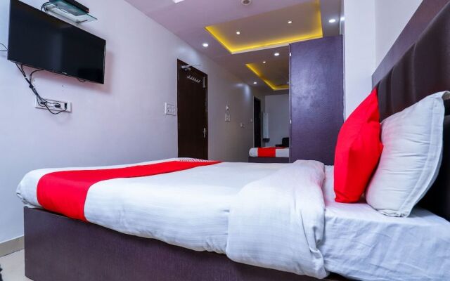 OYO 37667 Hotel Aashiana