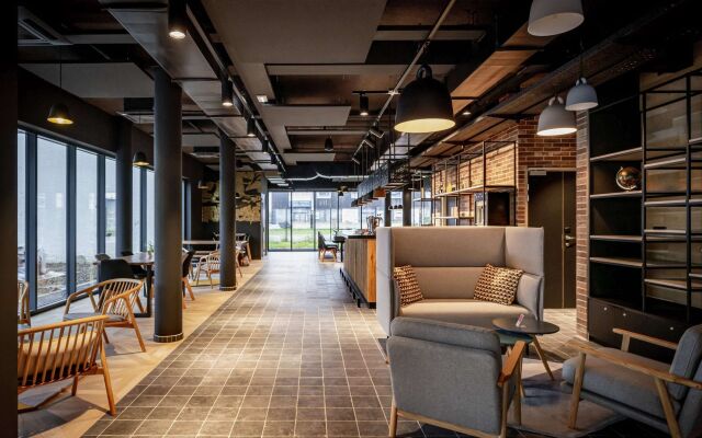 Ibis Styles Valenciennes Petite Foret