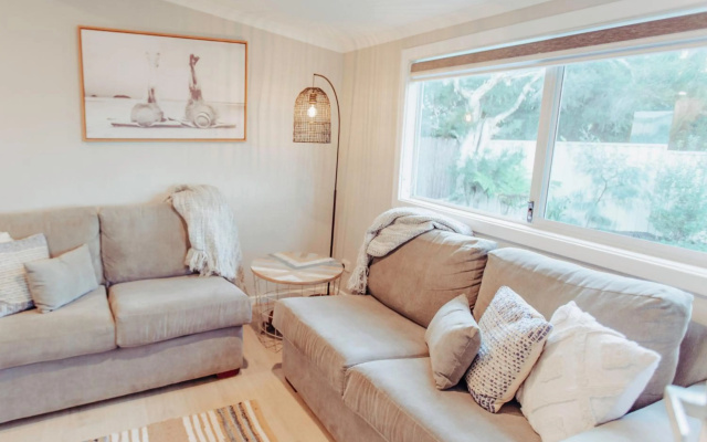 Dunsborough R & R – Guest Rooms – Dunsborough
