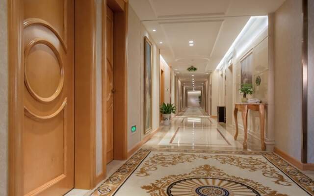 Vienna International Hotel