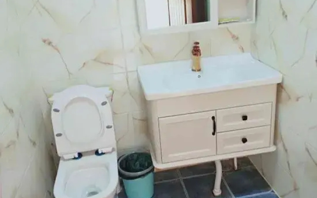 Mohe City Yijia Homestay