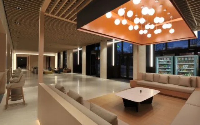 Yintong Yiju Holiday Hotel (Fuxin People's Government Branch) – Lobby – Fuxin