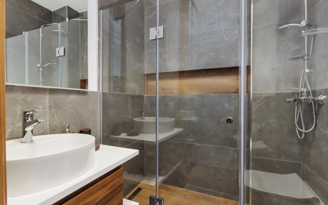 Bayview Hills Luxury Residences