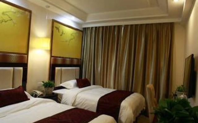 Golden Cube Grand Hotel