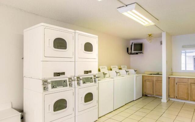OYO Hotel Baton Rouge - Mead Rd Louisiana