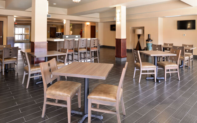 Holiday Inn Express & Suites Globe by IHG