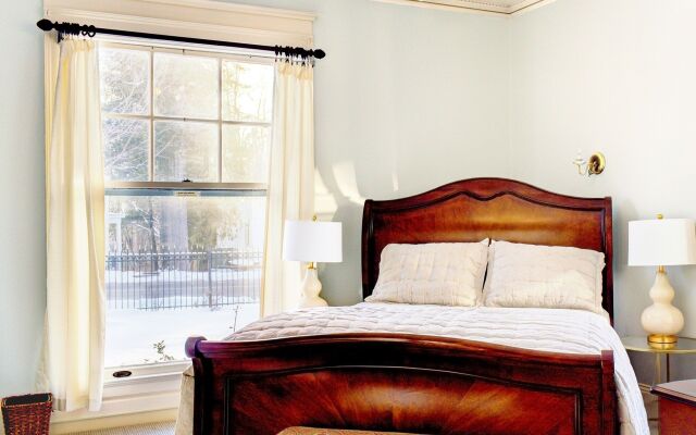 Gateways Inn & Restaurant