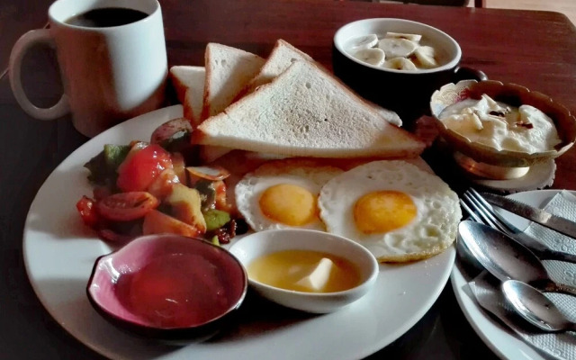 Cafe Beyond and Guest House