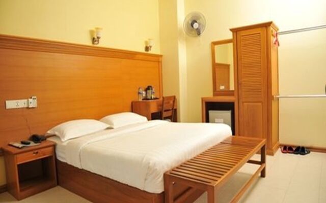 Royal Green Hotel