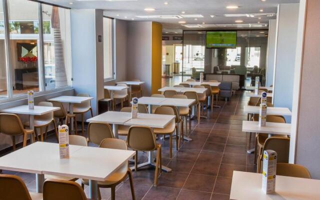 City Express Suites Cabo San Lucas