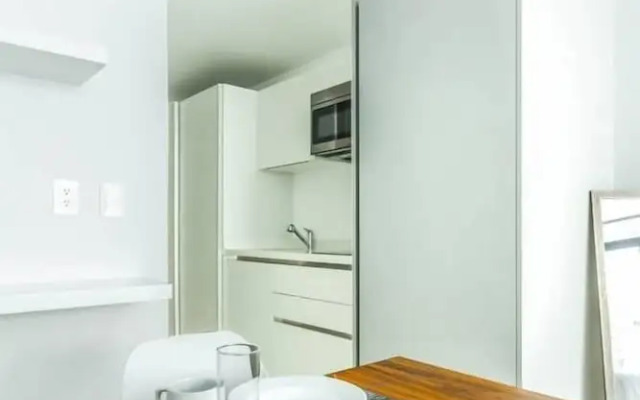 Amazing Studio, Best Location, AC, Beach!