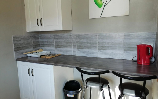 Gugu's Private and Cosy Guest House 2