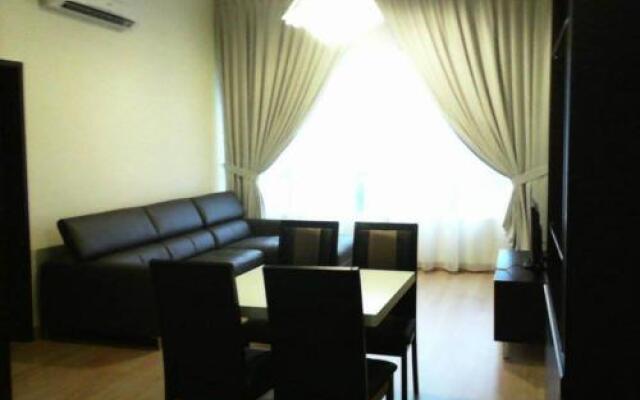 Hypermall Apartment