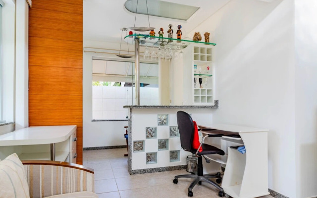 GB16 Casa 6 Suítes a 50m da Praia