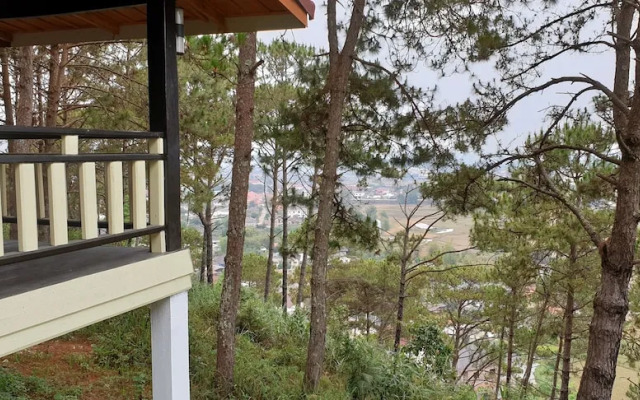 Phouphadeng Hotel - Auberge de la Plain des Jarres