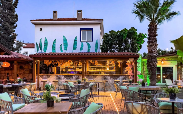 Casa Sevilla Alacati