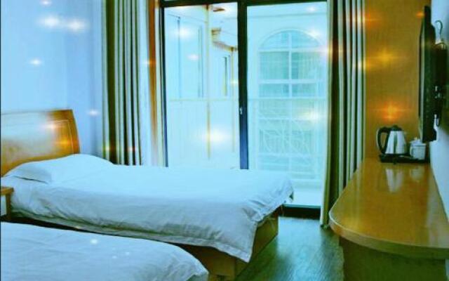 Freedom Bay Yujia Inn