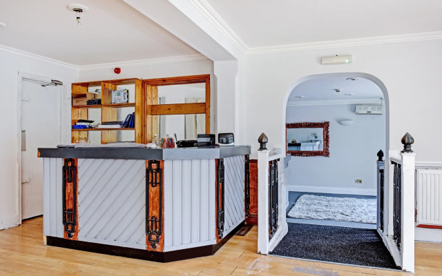 OYO the Gables Hotel, Birmingham Airport
