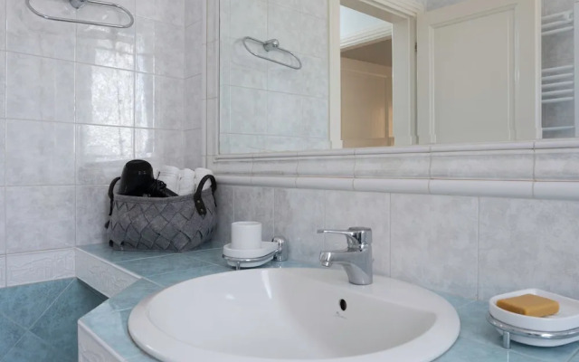Glyfadas Luxury Design Apartments
