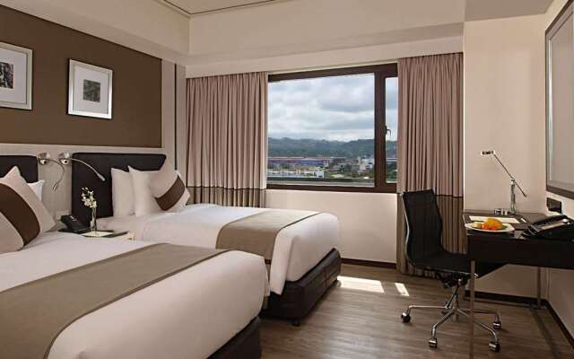 Seda Centrio - Newly Renovated