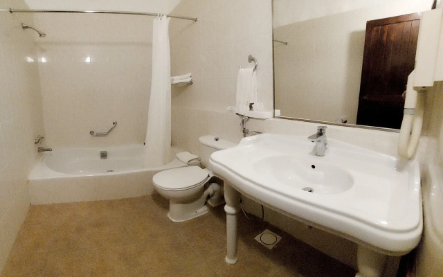 Hayat Zaman Hotel & Resort