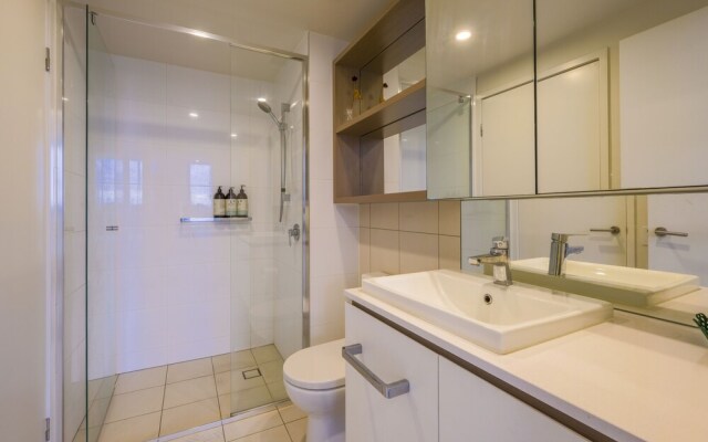 Homely Apartment at Waterfront