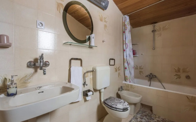 Charming Holiday Home in Turanj With Private Fenced Garden