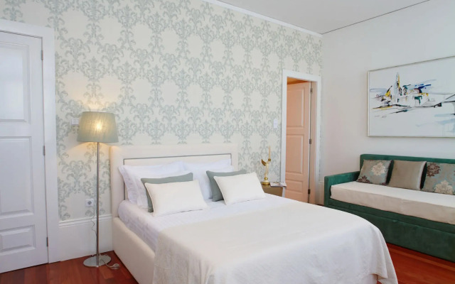 Charming House Marques