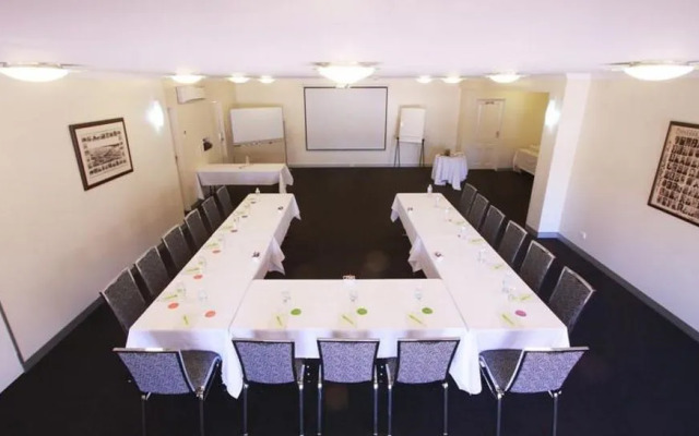 Best Western A Trappers Motor Inn