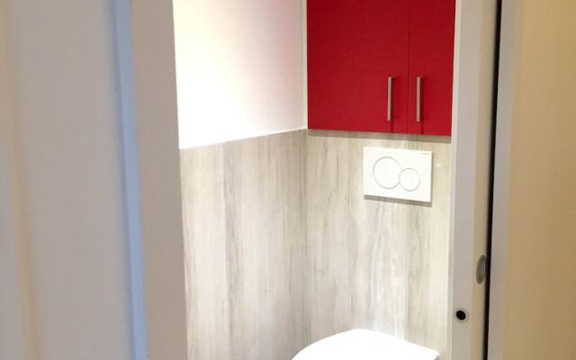 Studio in Vence, With Wonderful City View, Private Pool, Enclosed Gard