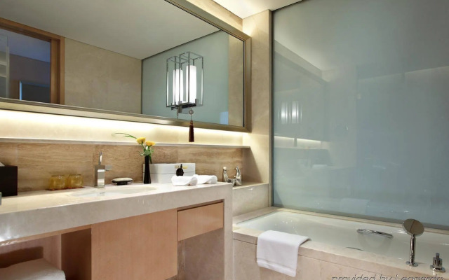 Sheraton Wuxi Binhu Hotel