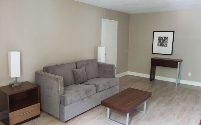 Stayable Select Gainesville