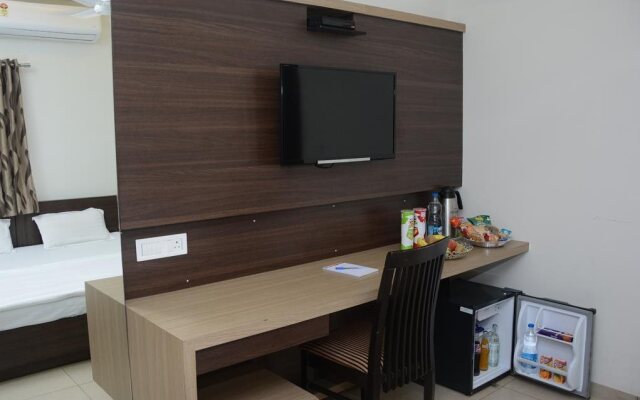 Hotel Kirti