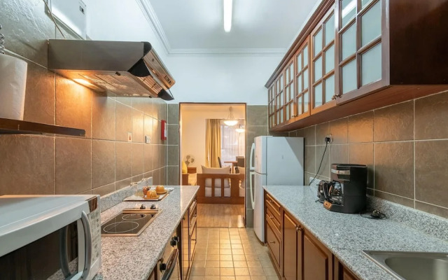 Cysuites Apartment Hotel