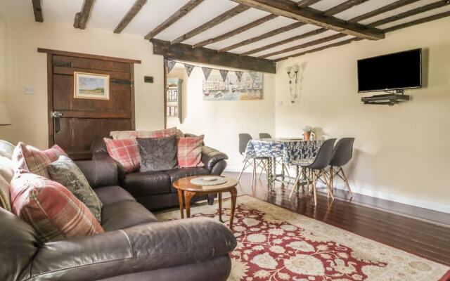 28 Stone Cottage
