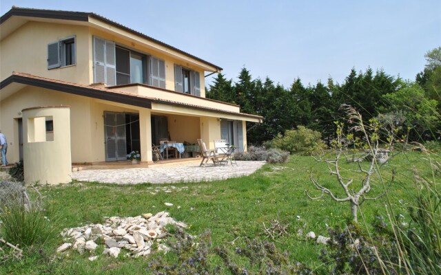 Villa In Sperlonga With Green External Space For 4 Persons