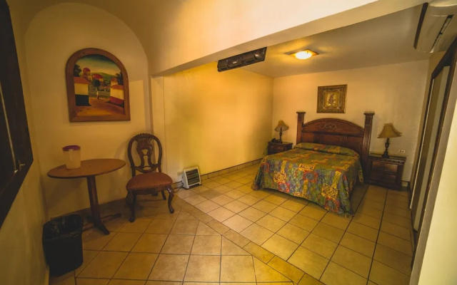 Hotel Cosmos Don Carlos
