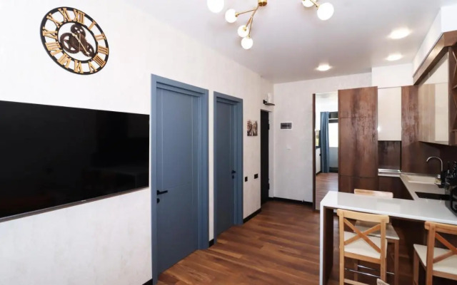 Newly Renovated Stylish 1br Apartment for 4