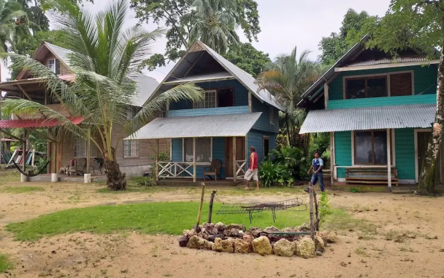 Coconut Bungalows Star Fish Beach