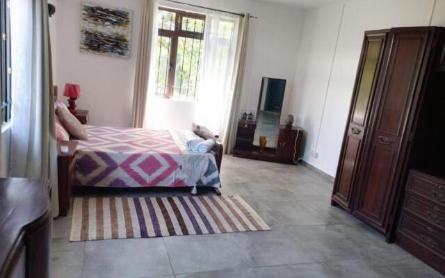 1 Bedroom Apartment in Pereybere with Private Balcony