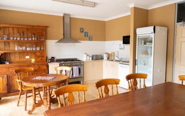 Kendenup Lodge and Cottages