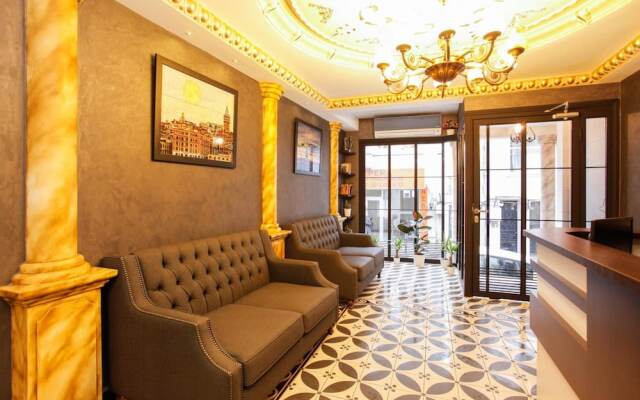 Taksim Doorway Suites