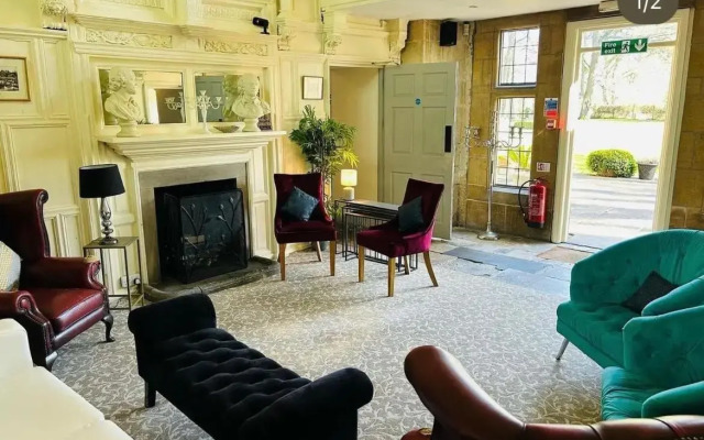 The Old Lodge