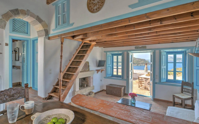 Eirini's Luxury Hotel Villas